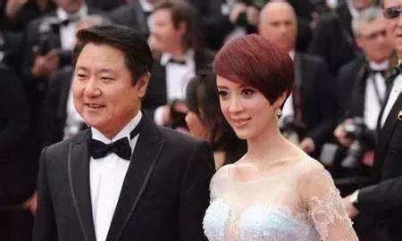 娱乐圈富豪老婆,揭秘豪门背后的神秘生活